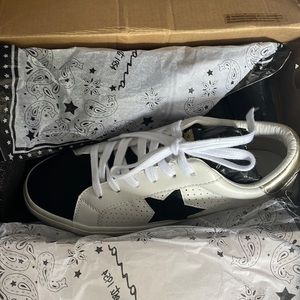 NWT vintage Havana sneaker size 7